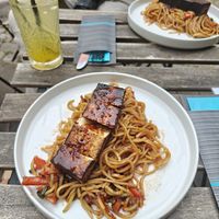 Heerlijke home made lemonade en terriyaki tofu katsu! Rustige en mooie plek, lieve bediening. at Cafe Neustadt in Prague