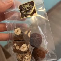 Haselnuss Nougat, Ocumare, Brombeer, Mandel  at Xocolat Mariahilf in Wien
