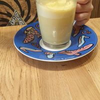 Golden almond latte at Bagels & Beans - Roetersstraat in Amsterdam
