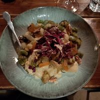 Gnocchi mit cremigem Sauerkraut, Rosenkohl, Radiccio uvm at Die FETTE BEETE in Krefeld