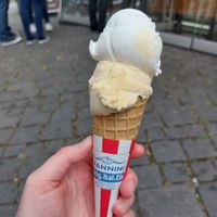 Apricot and banana at Eis Vannini in Worms