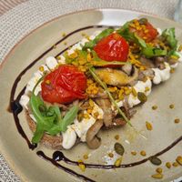 Earth toast at 360° by hygge&healthy in Viana Do Castelo