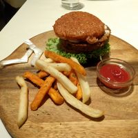 Burger at Sufood 舒果 in Central Singapore