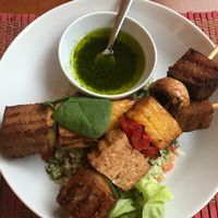 Kebab com tabule  at Jardim dos Sentidos in Lisbon