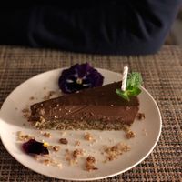 Raw cake of the day “cocoa” at Jardim dos Sentidos in Lisbon