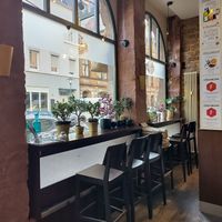 Indoor seating at Kaffeerösterei Tesorito in Saarbrucken