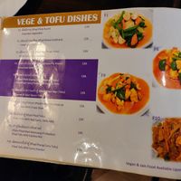 Menu: vege + tofu dishes at Kruaboon Thai in Bangkok