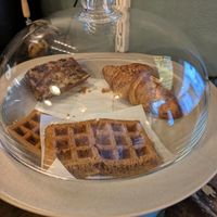 Changing selection of sweet treats at Café Ojo in Odense