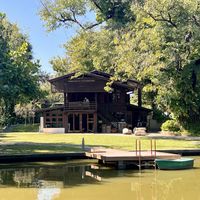 Cafe and pond   at Early Owls in Chiang Mai