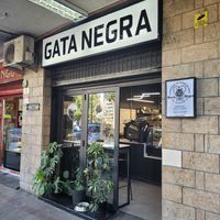 Cafeteria de especialidad at Cafetería y Panadería Gata Negra in Santiago