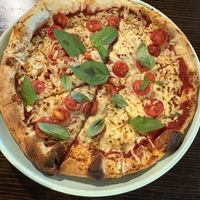 Vegan pizza   at Waterloo Station Hotel in Salisbury