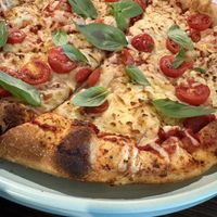 Vegan pizza   at Waterloo Station Hotel in Salisbury