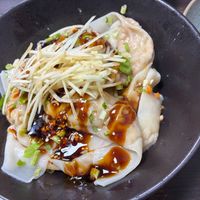 Dry wontons at Guanmian Vegetarian in Taipei City