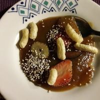 Postre de frutas y cereales ¡Delicioso! at Espiritu Libre in Medellin