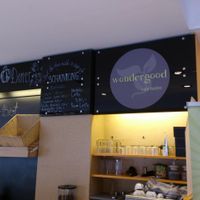 The food & coffee bar at Wondergood Bistro in Frankfurt