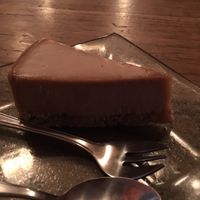 Raw cheesecake at Nine Heaven Vegan Warung in Ubud