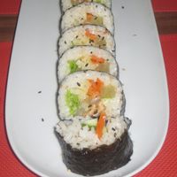 Vegetable kimbab (vegan) at Mamy in Prague