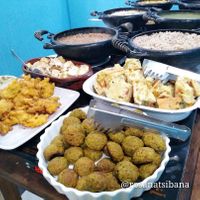 Buffet quente delicioso! at Vegg's Restaurante in Sao Paulo