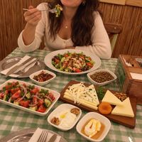 Eat Pray Love at Cihangir Sanat Cafe in Istanbul