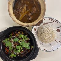 1. Claypot Chicken Rice (RM13.90) - this is vegan chicken lah 
2. Taiwan Stew Ginger Duck Small RM20 - this is vegan duck
3. Brown rice, big RM3
 at VEGO CANTEEN in Kuala Lumpur