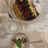 Acai bowl and protein smoothie   at Daluma in Berlin