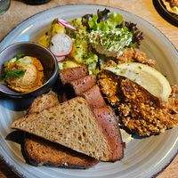 Abendbrot at The Vegan Eagle in Hamburg