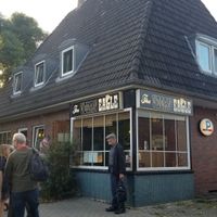 Outside at The Vegan Eagle in Hamburg
