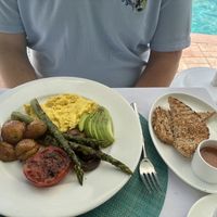Vegan Colony Breakfast - JUSTegg scramble, avocado, asparagus, tomato, mushrooms, potatoes, toast  at Swifty's at the Colony Palm Beach in Palm Beach