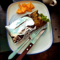 Wrap with chickpeas and sweet chilli at Mandarina in Quetzaltenango