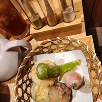 Tempura and seasoning salts at Koisus Vegan Curry & Tempura in Osaka