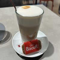 Creamy Nutty Latte (oat milk) 6€  at Beenie.all day  in Linz