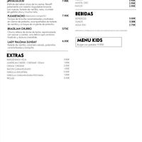 Nachos veganos, patatas especiadas y hamburguesa vegana at Baka Vieja | Burger Shop  in Burgos