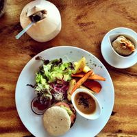 Veggie burger DELUXE at Wild Beets in Ibiza