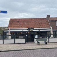 Outside  at La Piazzetta in Westkapelle