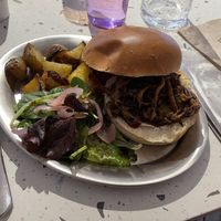 Oyster mushroom bun  at Little Big cafe Rouen in Rouen