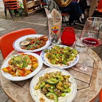 Oesterzwam tempura, loaded patatas, gegrilde courgette salade, geroosterde romanesco at EDELROT  in Ghent