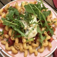 Chili Nudeln mit Erdbeeren und Avocado  at brennNessel in Dresden