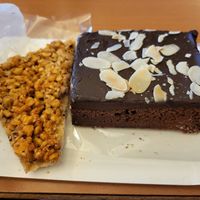 Vegan Nussecke and vegan chocolate cake at Heller's Vegetarisches Restaurant & Cafe in Mannheim