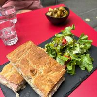  at Le Monde à l'endroit |  The World the Right Way Up in Saint-malo