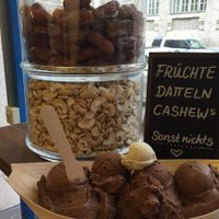 hemp chocolate and mint chocolate  at iceDate - Amalienstt in Munich