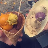 different flavors with one sample each at iceDate - Amalienstt in Munich