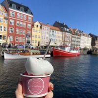 Sorbet on Nyhaven  at Nyhavn 40 Kastbergs Is in Koebenhavn