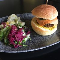 vegan burger at Bi Nevi Deli in Istanbul