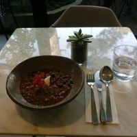 Chili sin carne at Bi Nevi Deli in Istanbul