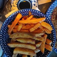 Pommes mit Rotweinreduktion (Spezialanfertigung) at Kaffeehaus Wittekind in Sachsen-anhalt