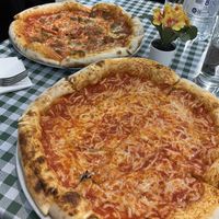 Pizza margarita y Pizza de kebab veganas   at Arlecchino Tenerife - Restaurante Pizzería  in Tenerife
