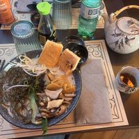 Ramen con tofu fritto, latte di soia, aglio, funghi shitake, alghe, bambù e pak choi  at Hyakkai Ramen in Rome