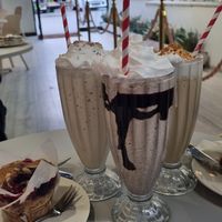 Vanilla, Oreo and biscoff milkshake für £5,95 each. at Ruby's of London in South East London