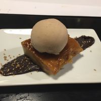 pear tarte tain with cinnamon soya ice cream (totally vegan) and really good at Restaurante Oslo in Valencia