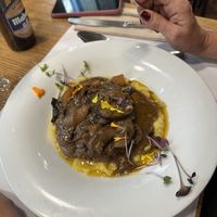Guiso de champiñón portobello y puré de patata  at Restaurante Oslo in Valencia